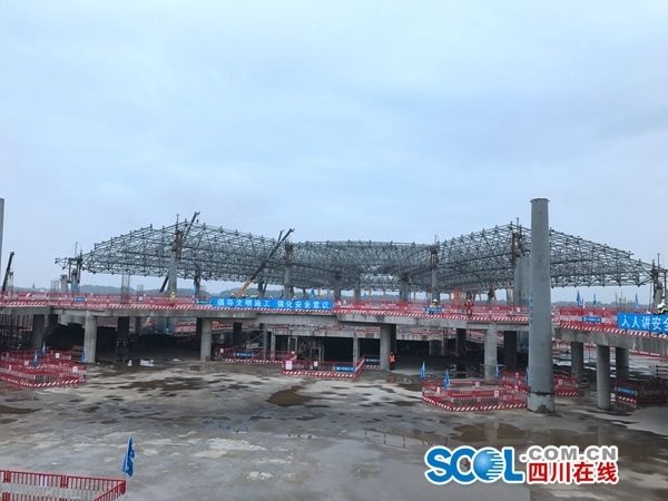 “神鳥”展翅！成都天府機場T1主體(ti) 結構全麵封頂