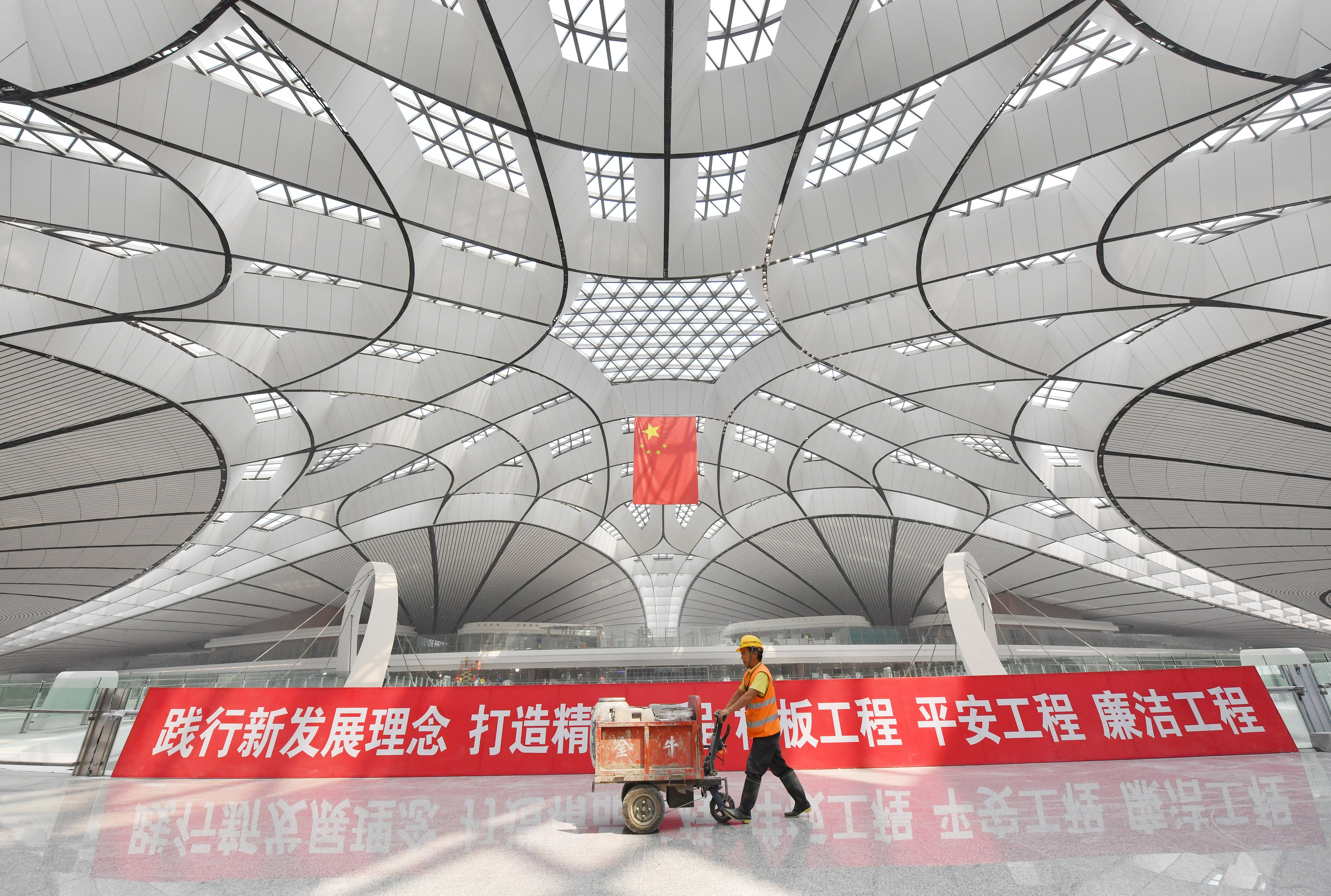全麵啟動！500名保潔人員投入大興(xing) 機場
