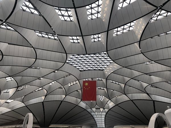 參與(yu) 設計大興(xing) 機場 這位法國CEO感歎中國速度！國際快遞價(jia) 格
