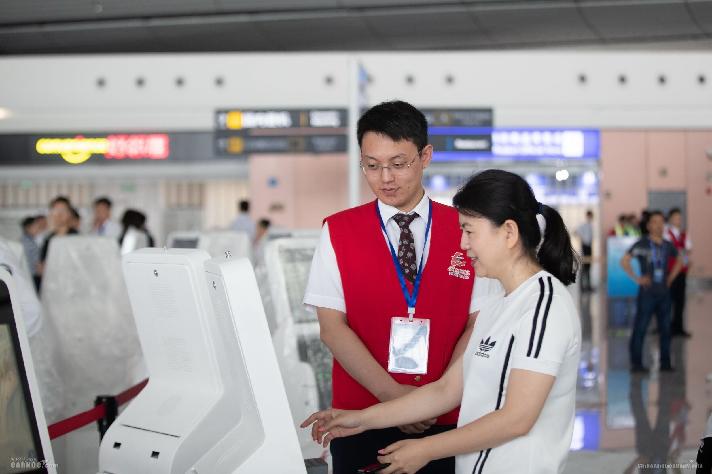 啟用“人臉識別自助值機”，東(dong) 航參加大興(xing) 國際機場首場演練-廈門國際快遞