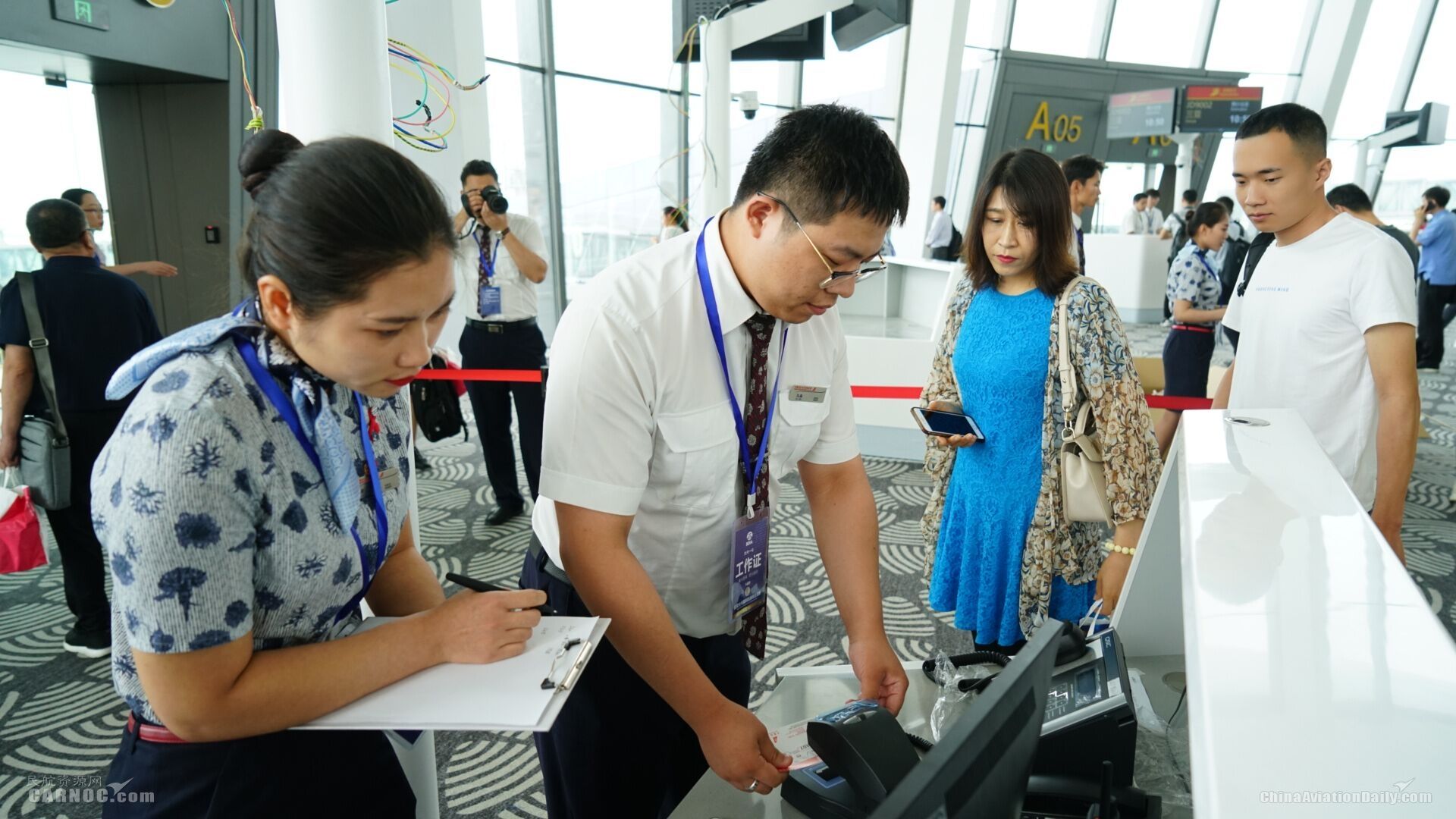 啟用“人臉識別自助值機”，東(dong) 航參加大興(xing) 國際機場首場演練-廈門國際快遞