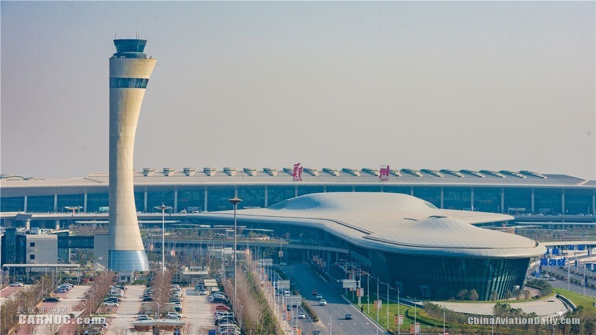 為(wei) 您“帶鹽”  鄭州機場機務的十二時辰
