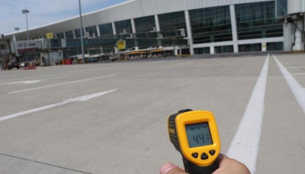 為(wei) 您“帶鹽” 鄭州機場機務的十二時辰-空運查詢