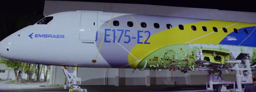 巴航工業(ye) 首架E175-E2原型機完成噴塗