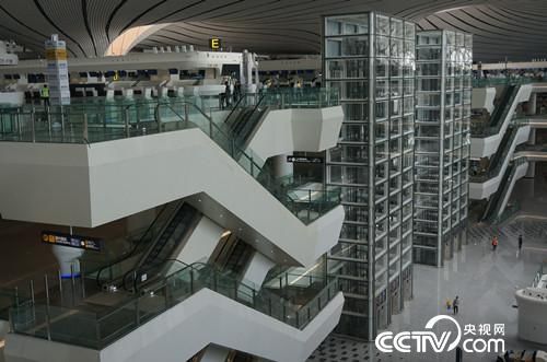大興(xing) 機場啟航倒計時！“金鳳淩空”之姿先睹為(wei) 快-海運拚箱價(jia) 格