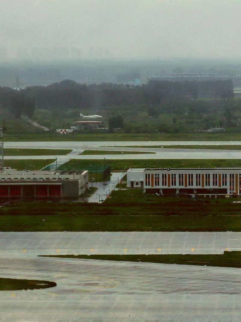 不懼“利奇馬”！華北空管保障大興(xing) 機場雨中校飛-挪威空運