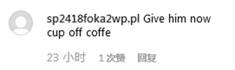 一匹小馬“坐”飛機 網友調侃：給它上杯咖啡吧！-香港國際快遞
