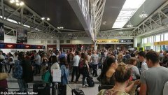 係統故障導致航班延誤，瑞安航空致歉空運查詢