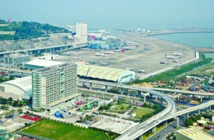 澳門機場托運行李新程序23日實施 流程大致順利