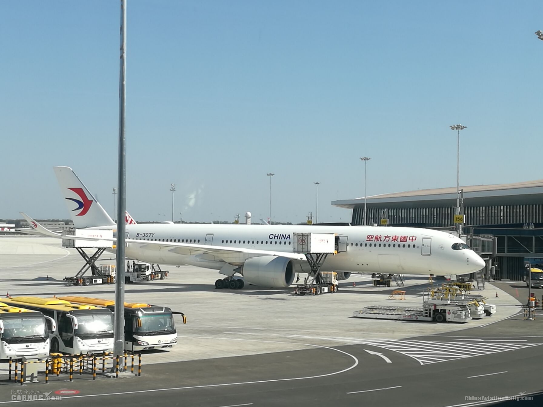 東(dong) 航首航機組公布  安全飛行經曆豐(feng) 富