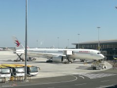 東航首航機組公布 安全飛行經曆豐富-沙特阿拉伯的國際快遞
