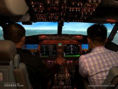 海運費波音邀請中國飛行員通過模擬機體驗升級後的737MAX