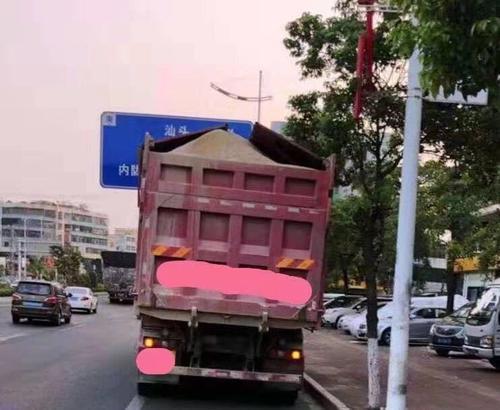 汕頭一大貨車超載208% 車主還玩花樣耍賴結果被罰