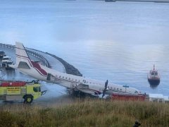 東南亞國際空運美國Penair一架薩博2000衝出跑道 至少四人受傷