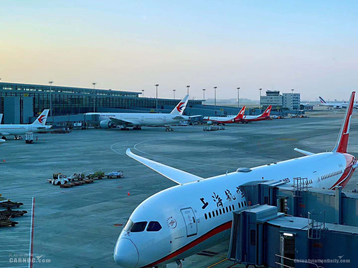 歐洲國際空運-東(dong) 航2019年前三季度實現營收934億(yi) 元 同比增長6.28%