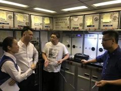 海運費查詢-南航飛往美國航班上，醫生乘客為機上七旬患病老人吸出約800毫升