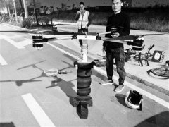 <b>東南亞國際空運-農民自製飛行背包上天 民航局：不能違反地方法規</b>