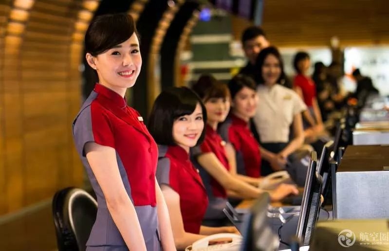 月薪7到8萬(wan) 台幣 中華航空招募空乘6000人報名 錄取率1％