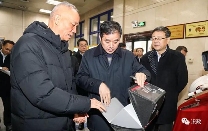 北京市委書(shu) 記調研快遞企業(ye) ，叮囑要做好一件事