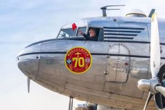 寧波海運公司-DC-3順利到達大興機場，兩航起義紀念飛行圓滿完成！