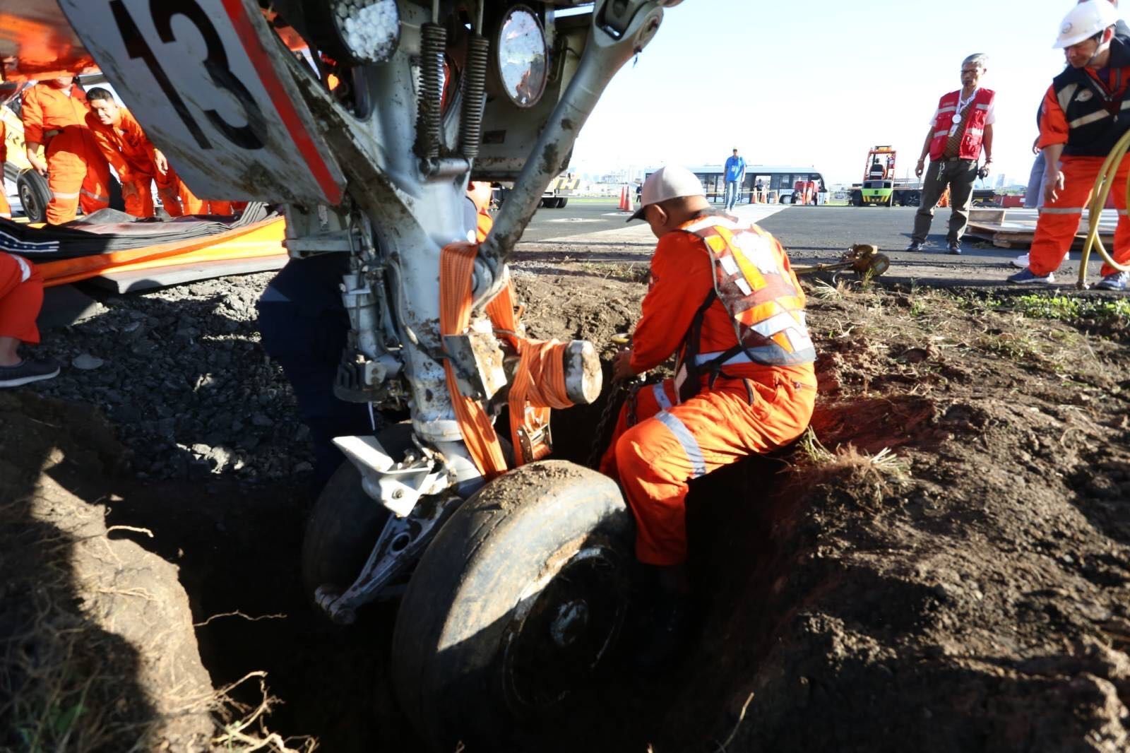 捷星日本客機滑行時偏出跑道 跑道被迫關(guan) 閉