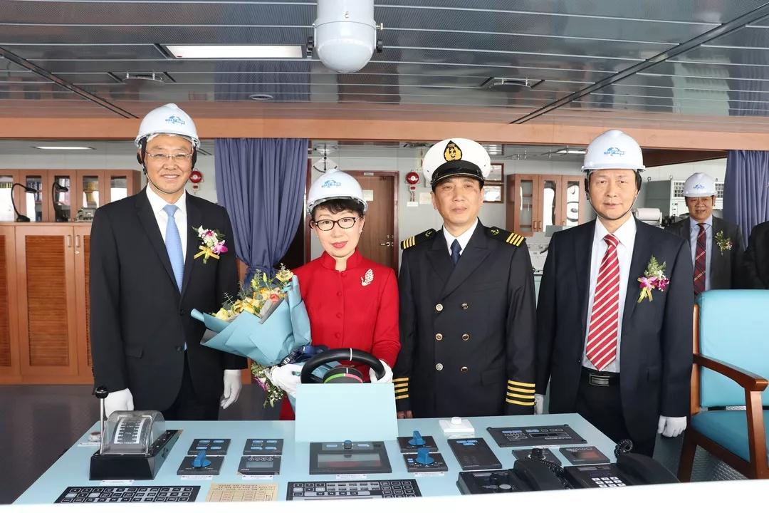 烏(wu) 克蘭(lan) 航空-廣船為(wei) 中遠海運能源交付最新一代11.4萬(wan) 噸LR型油輪！