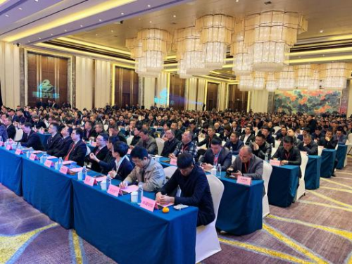 廣州國際快遞-價(jia) 值營銷續創共贏，凝心聚力再鑄輝煌——東(dong) 風柳汽2020年商用車營銷年會(hui) 盛大召開