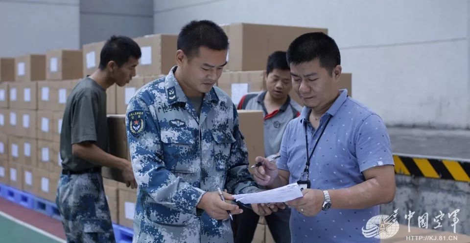 空軍(jun) 與(yu) 地方物流企業(ye) 簽訂戰略合作協議一年來，補齊了哪些短板？
