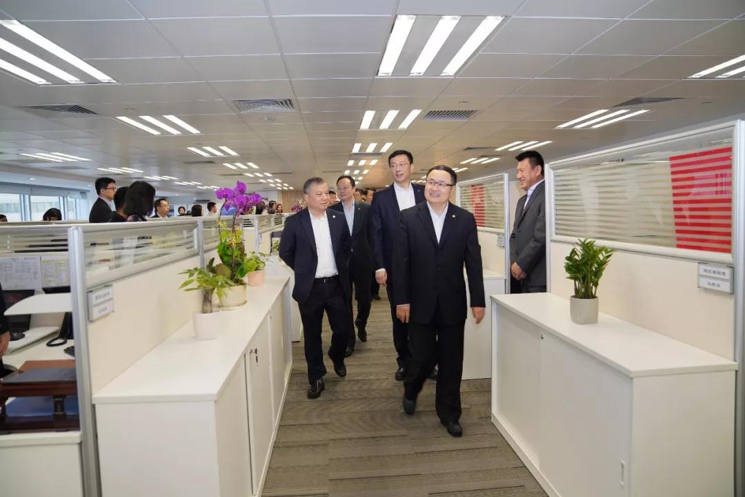 國際空運-胡建華出席香港明華喬(qiao) 遷揭牌儀(yi) 式