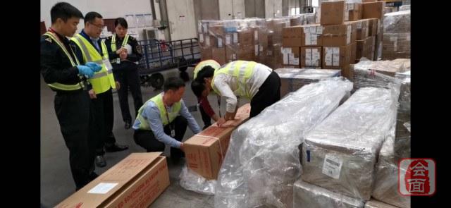 【壯麗(li) 70年·奮鬥新時代】鄭州機場：“空中絲(si) 綢之路”上新的航空貨運樞紐
