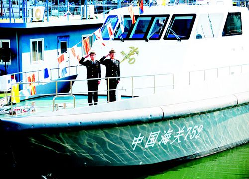 廣州貨運公司-黃島海關(guan) 配備全省首艘監管艇