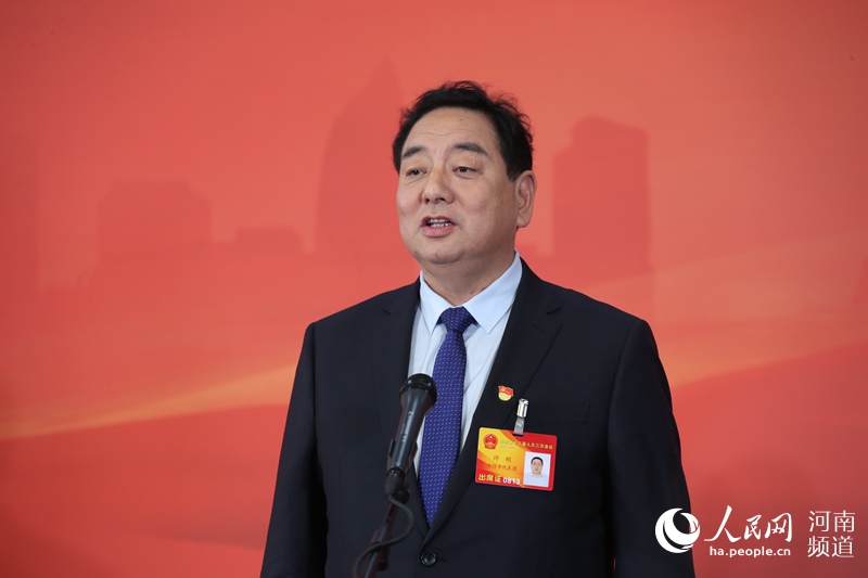 人民網記者提問河南省人大代表聚焦科技創新