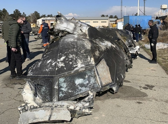 烏(wu) 克蘭(lan) ：伊朗導彈擊中客機駕駛艙下方 飛行員當場死亡