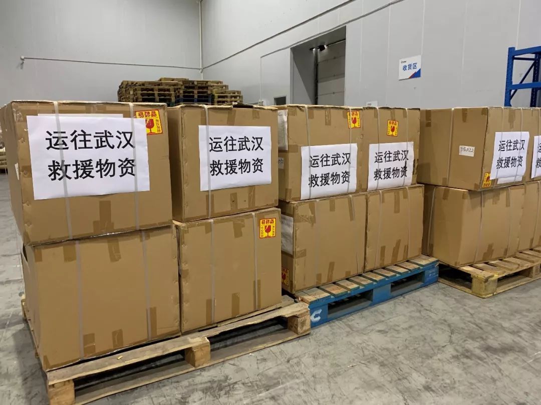 嘉定物流企業(ye) 星夜馳援，加配醫用物資抵達武漢