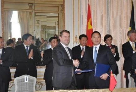 
深圳國際快遞-中海收購馬士基比利時澤布呂赫碼頭股權