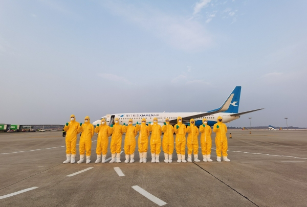 非洲國際國際快遞-宜建鍾情|三峽機場圓滿完成福建首批對口支援醫療隊包機保障任務