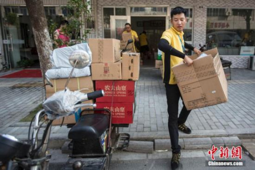 快遞業(ye) 最高法規征意見：“張三李四”等假名將無法寄件