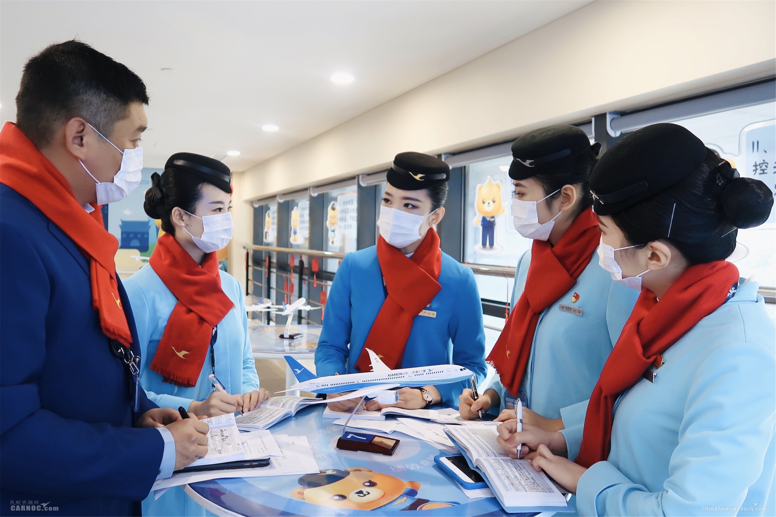 烏(wu) 克蘭(lan) 航空-三航同飛，再援武漢|廈航集團保障閩冀贛三省醫療隊赴漢救援