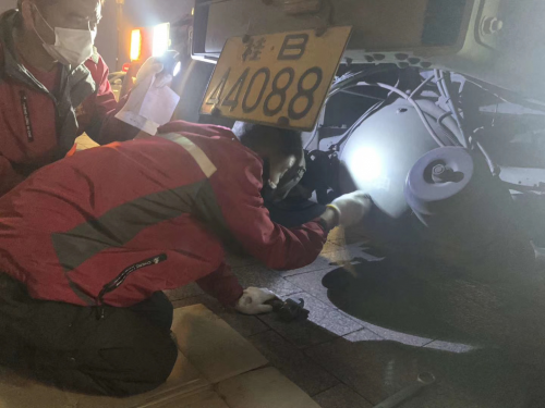 香港空運-心手相牽，共克時艱！柳州市馳援湖北省十堰市物資車隊今日出發！