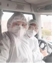 卡車人做好防護準備啟程前往疫區
