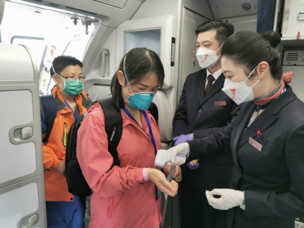 維薩格海運費東(dong) 航江西公司執行江西首班援鄂醫療隊返程包機（附圖）