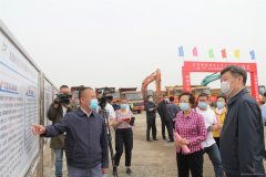 西雅圖空運吐魯番機場改擴建工程“三通一平”及市政遷改工程正式開工