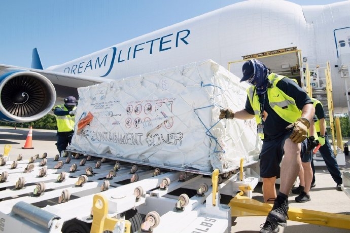 三架747“載夢者”飛機向南卡州的醫護職員運送了個(ge) 人防護設備
-國際快遞查詢