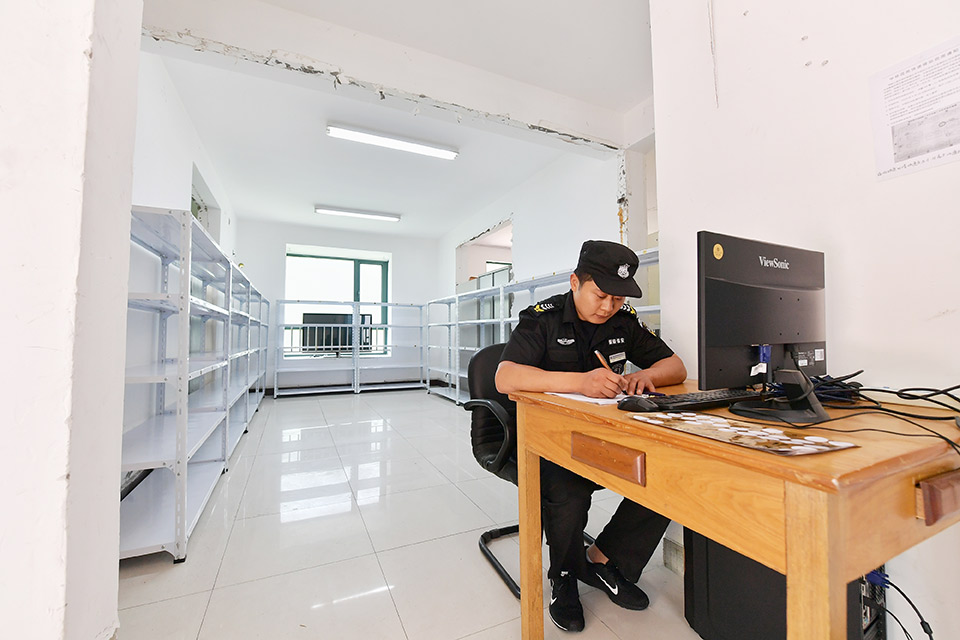 上海首個(ge) 停用豐(feng) 巢小區啟用自建快遞驛站