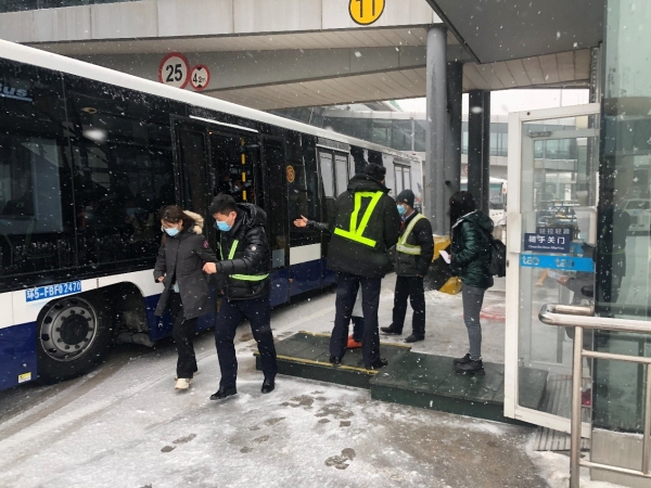 青島民航氣象部分通知本場降雪天氣已經結束
-上海空運詢價(jia) 
