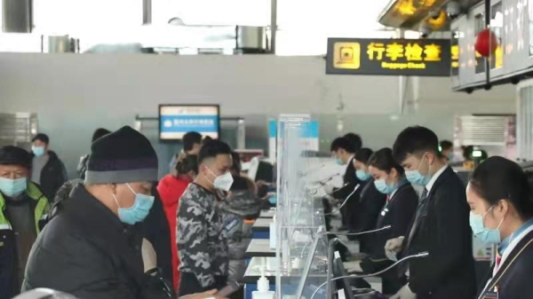 最後一件行李應在旅客到達行李轉盤後40分鍾之內(nei) 出現；八是不正常行李查詢旅客等候時間
-國際空運