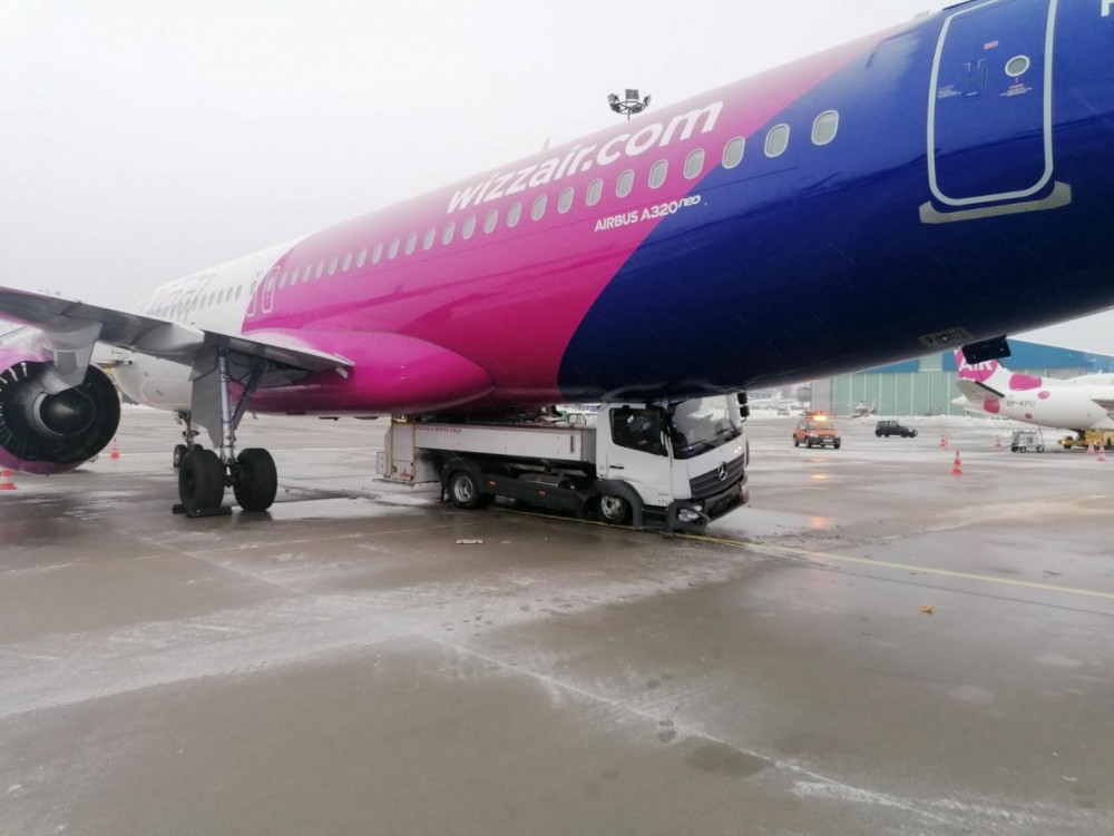 現場圖：維茲(zi) 航空A320neo又雙叒叕被“襲擊”了
